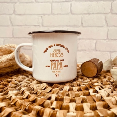 Mug emaillé - papa héros La vie en magenta