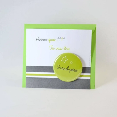 Annonce grossesse grands-parents carte avec badge et enveloppe La vie en magenta