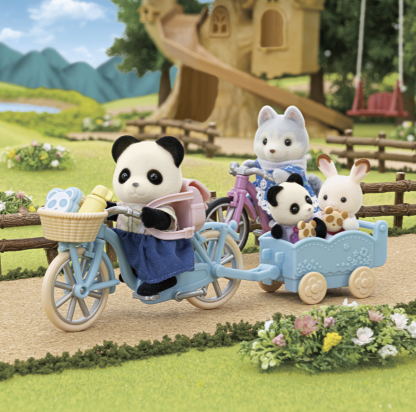 Sylvanian Families – Fille Panda avec Vélo, Remorque, Rollers et Accessoires de Pique-nique