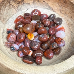 Pierres roulées Cornaline naturelle 'A'  +/- 10gr