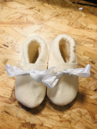 Chaussons écru blanc 0-6 mois Made in Belgium