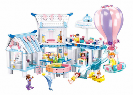 Piscine au bord de la mer Sluban